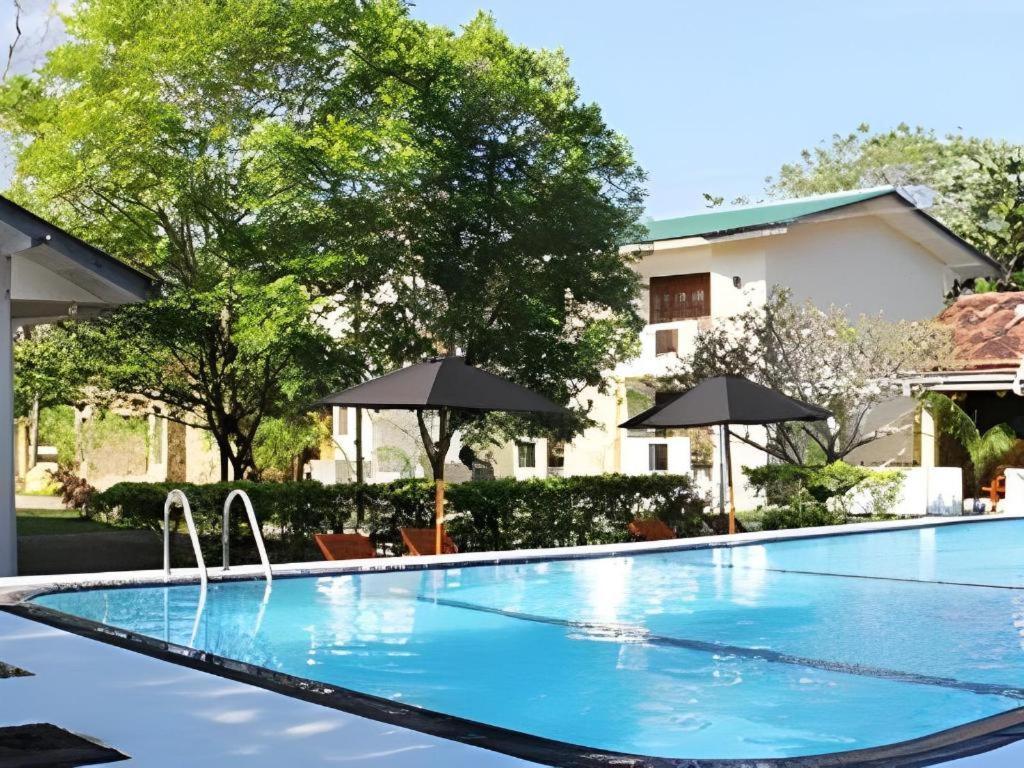 The Kent Tissamaharama Exterior photo