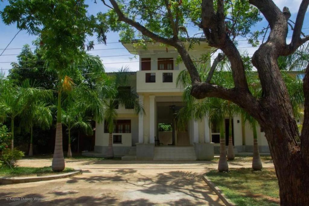 The Kent Tissamaharama Exterior photo