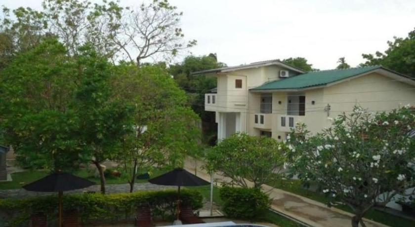 The Kent Tissamaharama Exterior photo